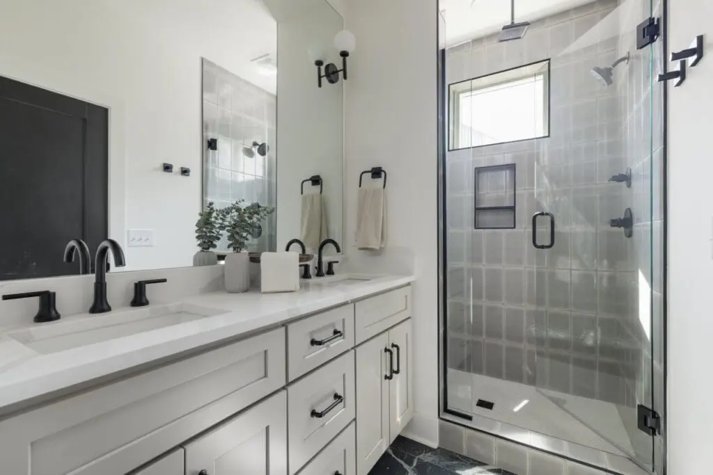 MstShower Hydes 1