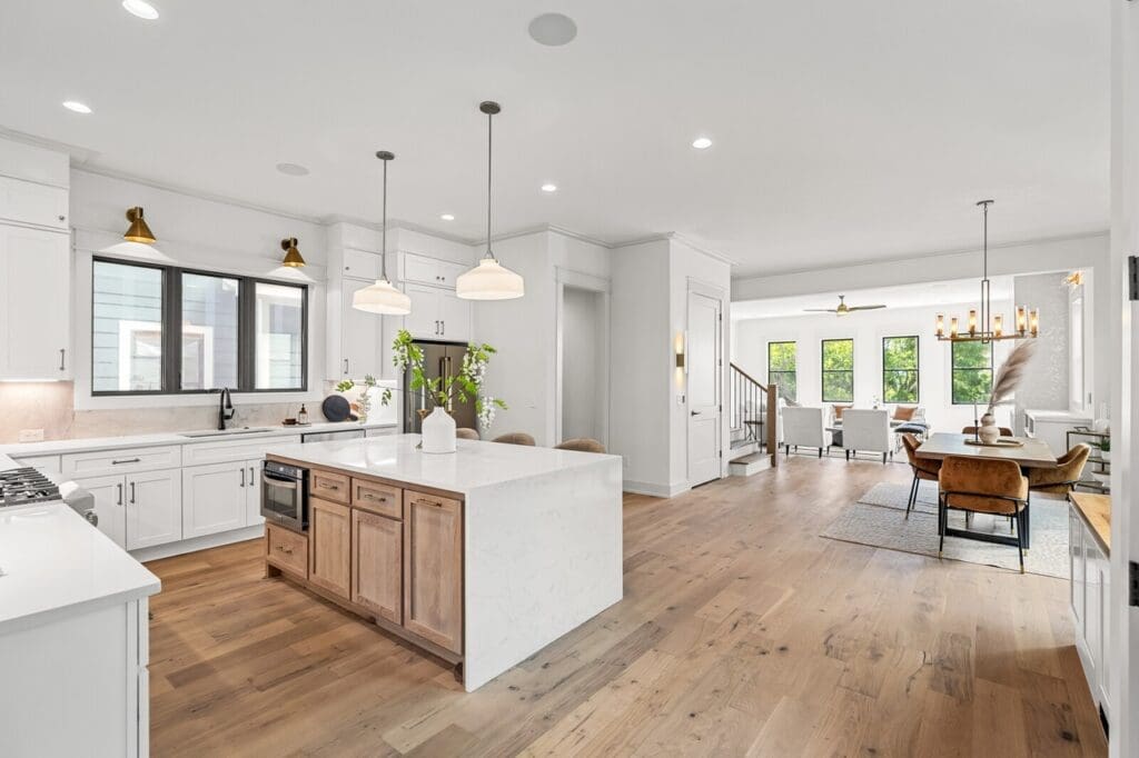 1011Argyle Hardwood