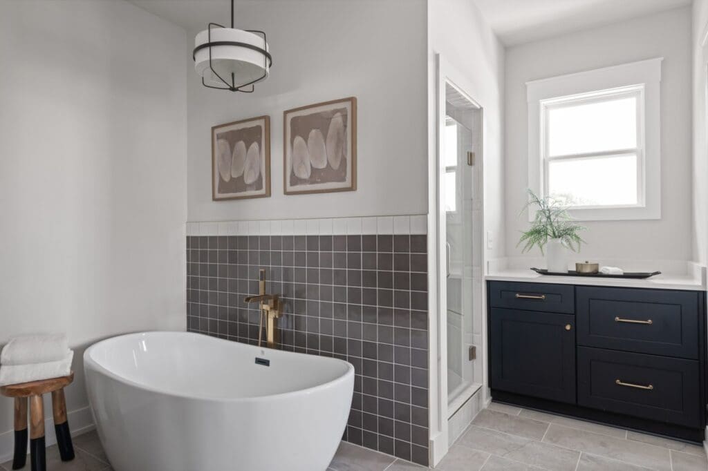Tub tile installation - Nashville TN, Franklin TN, Hendersonville TN